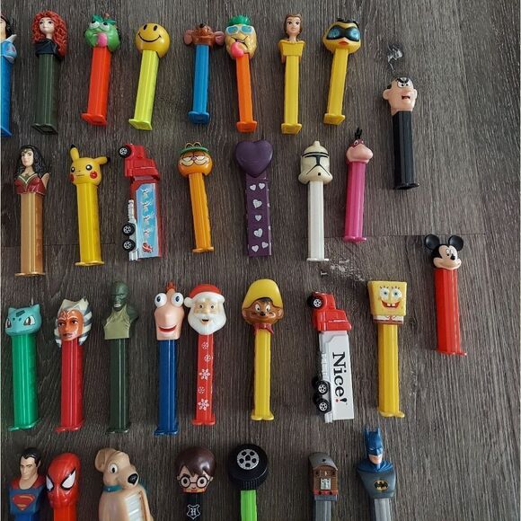 Lot of 43 Pez Candy Dispensers - Picture 3 of 5